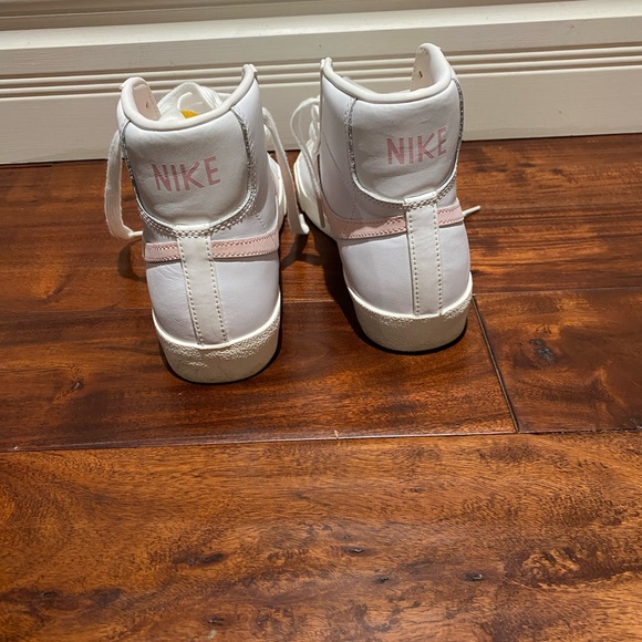 Nike High Tops - Picture 4 of 5